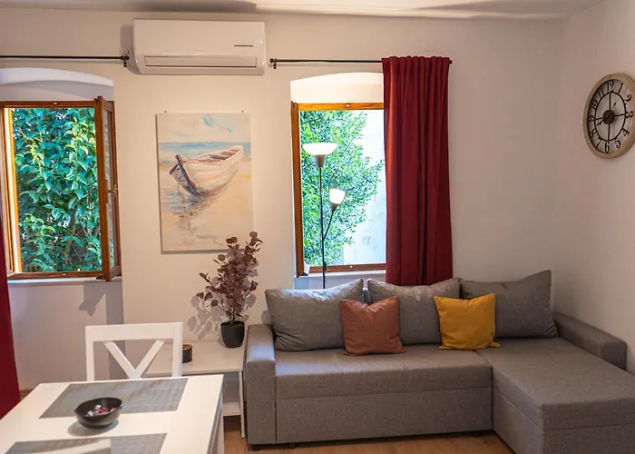 Sunny Bay דירה *