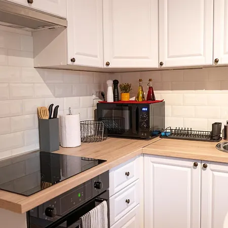 Sunny Bay Apartment *